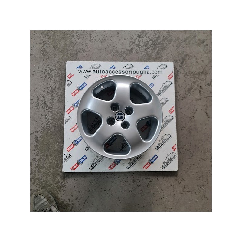 Cerchi in Lega Usati FIAT MULTIPLA 15x6.5 ET 31 Silver Cerchi in Lega Usati FIAT MULTIPLA 15x6.5 ET 31 Silver