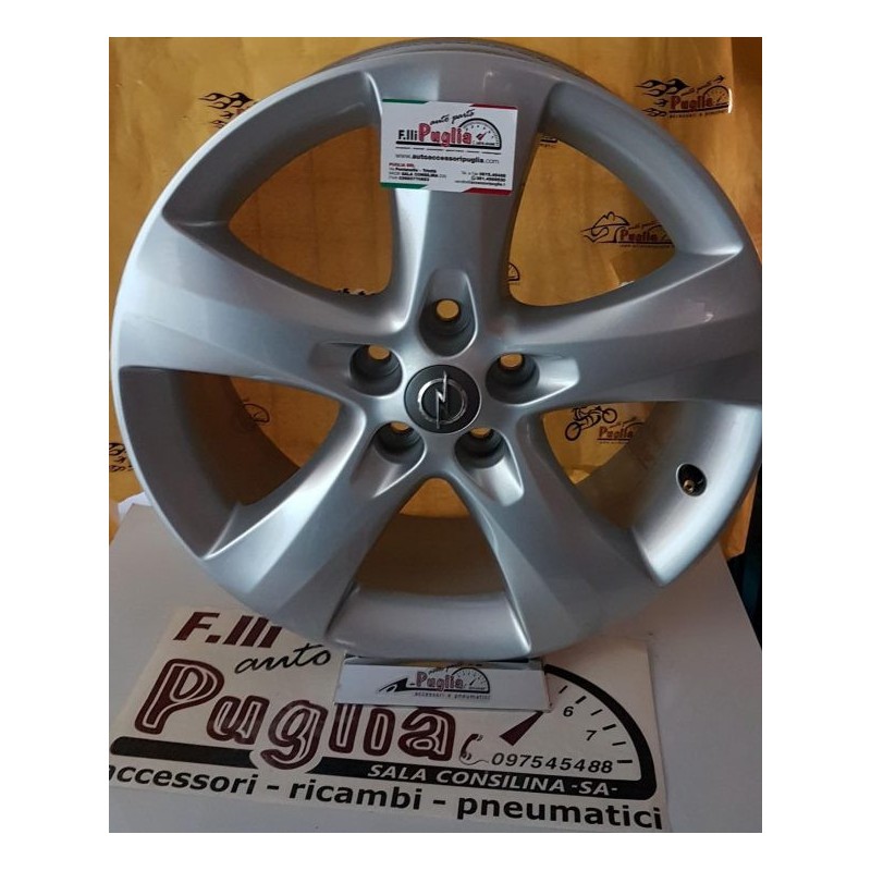 Cerchi in Lega OPEL ASTRA J 17x7 ET 42 Silver Cerchi in Lega OPEL ASTRA J 17x7 ET 42 Silver