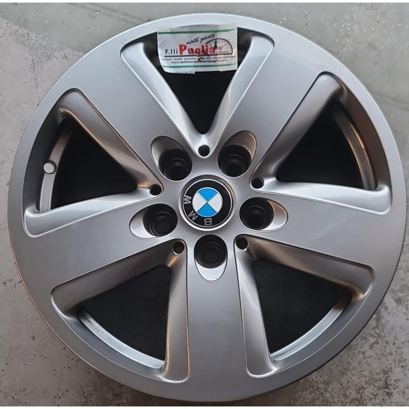 Cerchi in Lega Usati BMW SERIE 1 16x7 ET 46 Silver Cerchi in Lega Usati BMW SERIE 1 16x7 ET 46 Silver