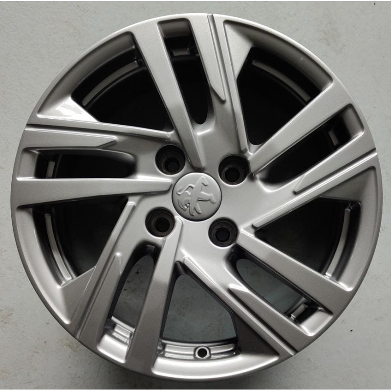 Kit Cerchi in Lega Usati PEUGEOT 16x6.5 Silver Kit Cerchi in Lega Usati PEUGEOT 16x6.5 Silver